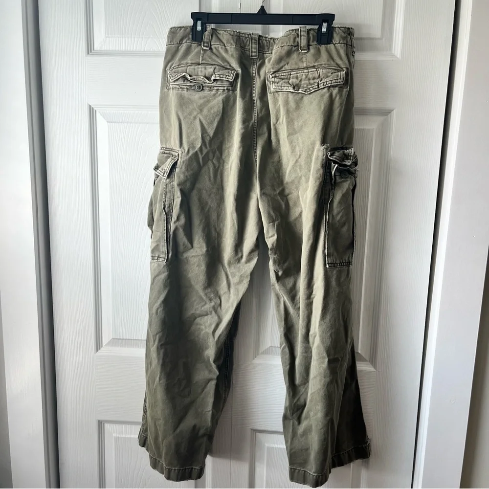 Abercrombie & Fitch questions leave